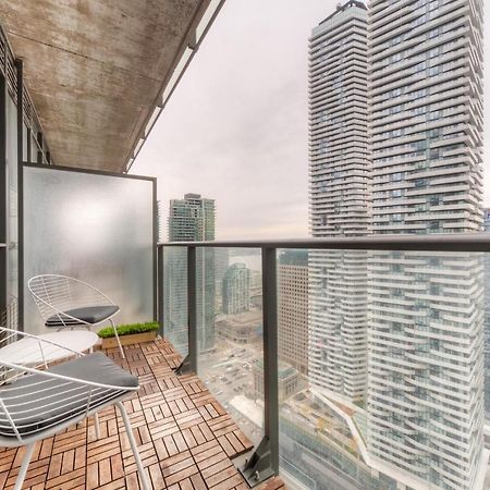 Stylish Newly Furnished Condo With Beautiful Lake View Toronto Eksteriør bilde