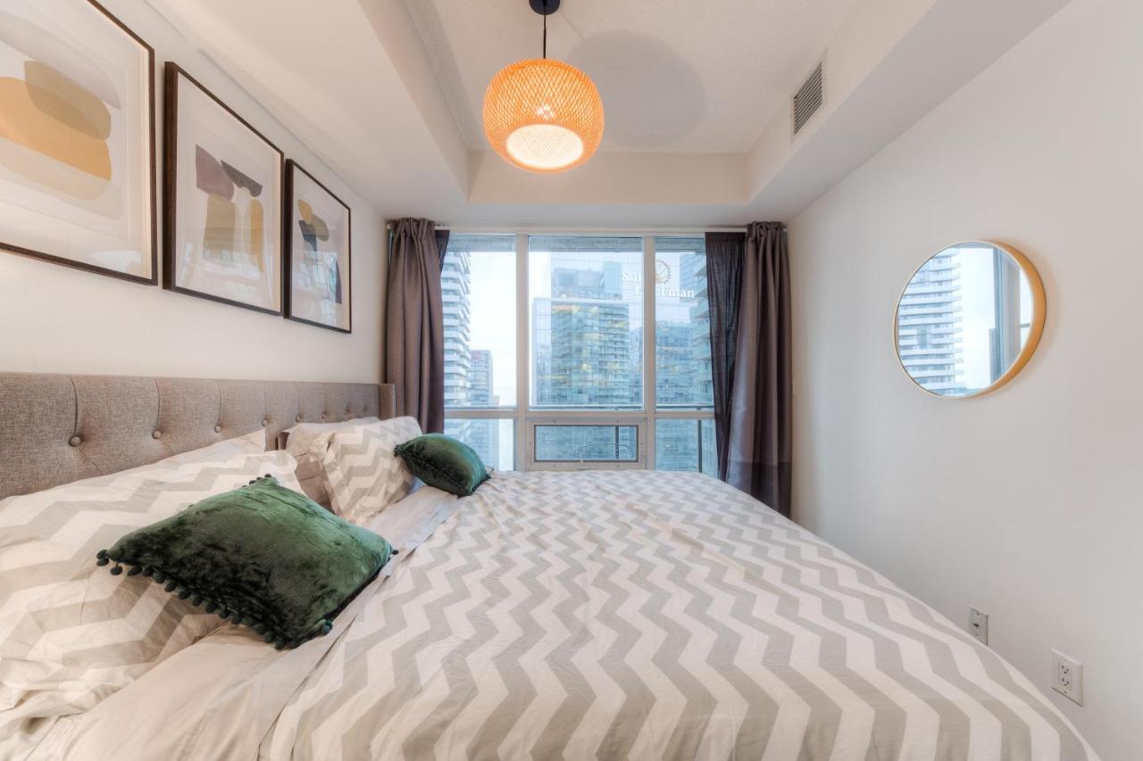 Stylish Newly Furnished Condo With Beautiful Lake View Toronto Eksteriør bilde