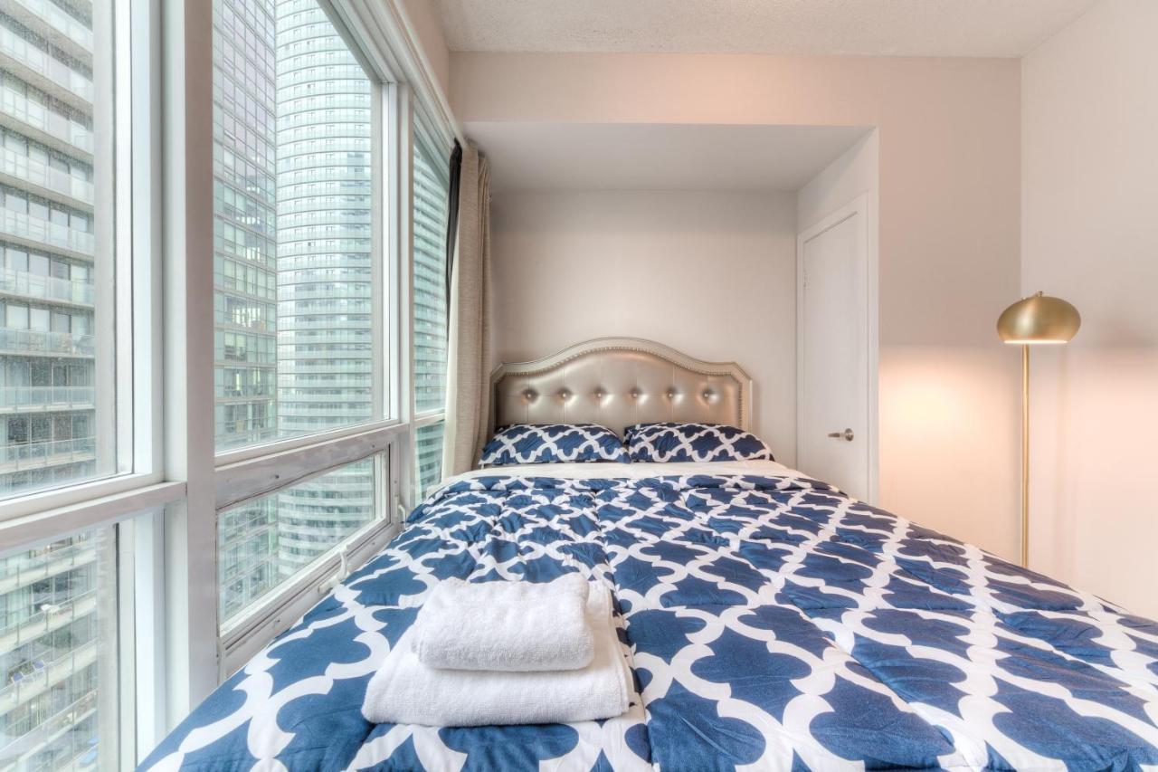 Stylish Newly Furnished Condo With Beautiful Lake View Toronto Eksteriør bilde