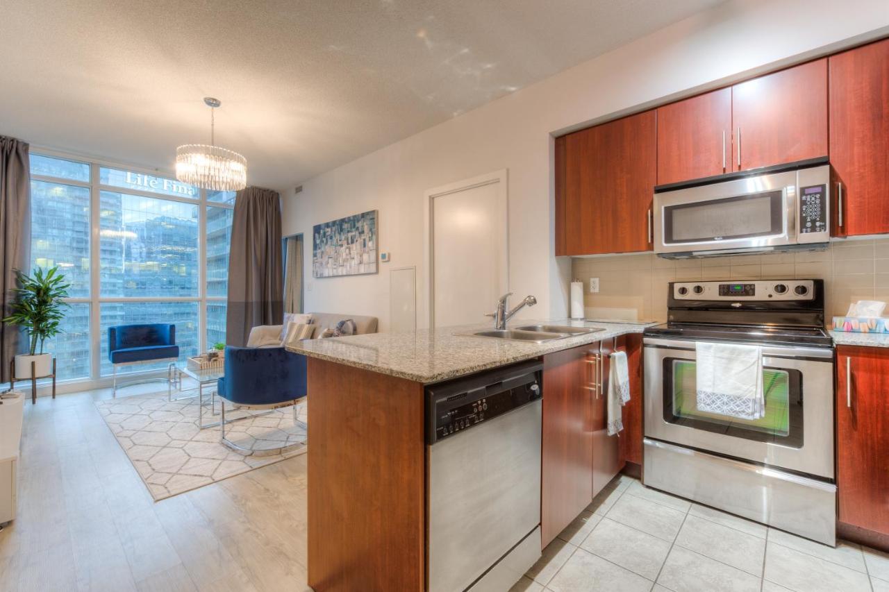 Stylish Newly Furnished Condo With Beautiful Lake View Toronto Eksteriør bilde