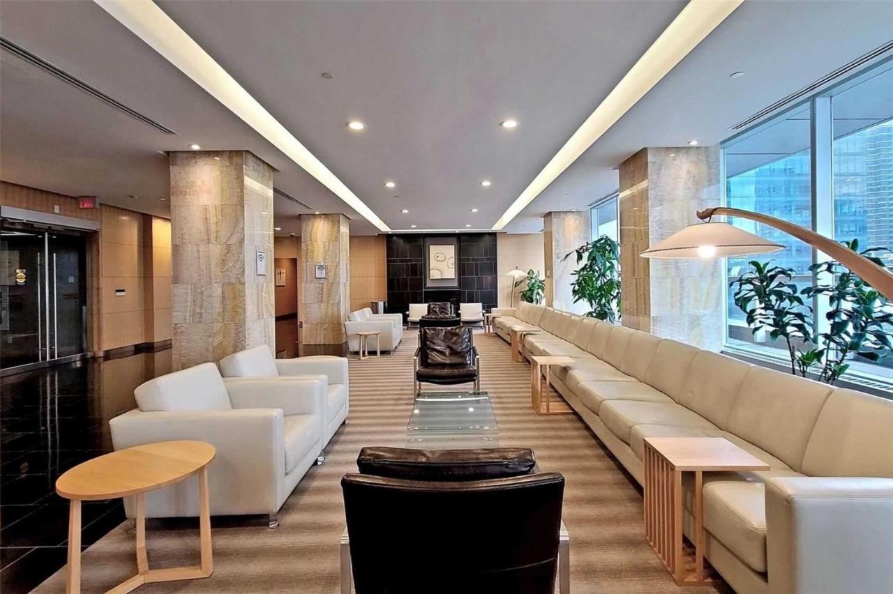 Stylish Newly Furnished Condo With Beautiful Lake View Toronto Eksteriør bilde